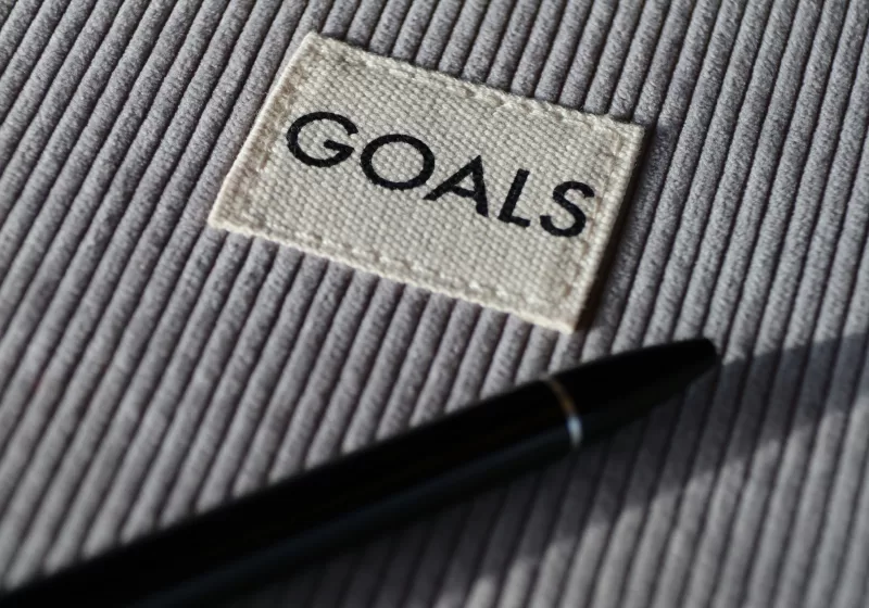 hold yourself accountable with financial goals